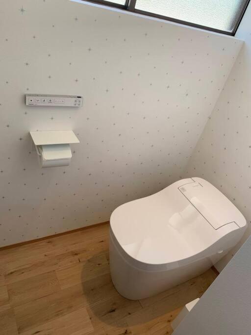 ゆったりとした時間を過ごせる一棟貸切の別荘　たけしま นารุโตะ ภายนอก รูปภาพ