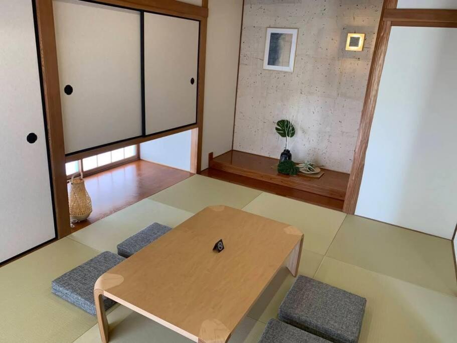 ゆったりとした時間を過ごせる一棟貸切の別荘　たけしま นารุโตะ ภายนอก รูปภาพ